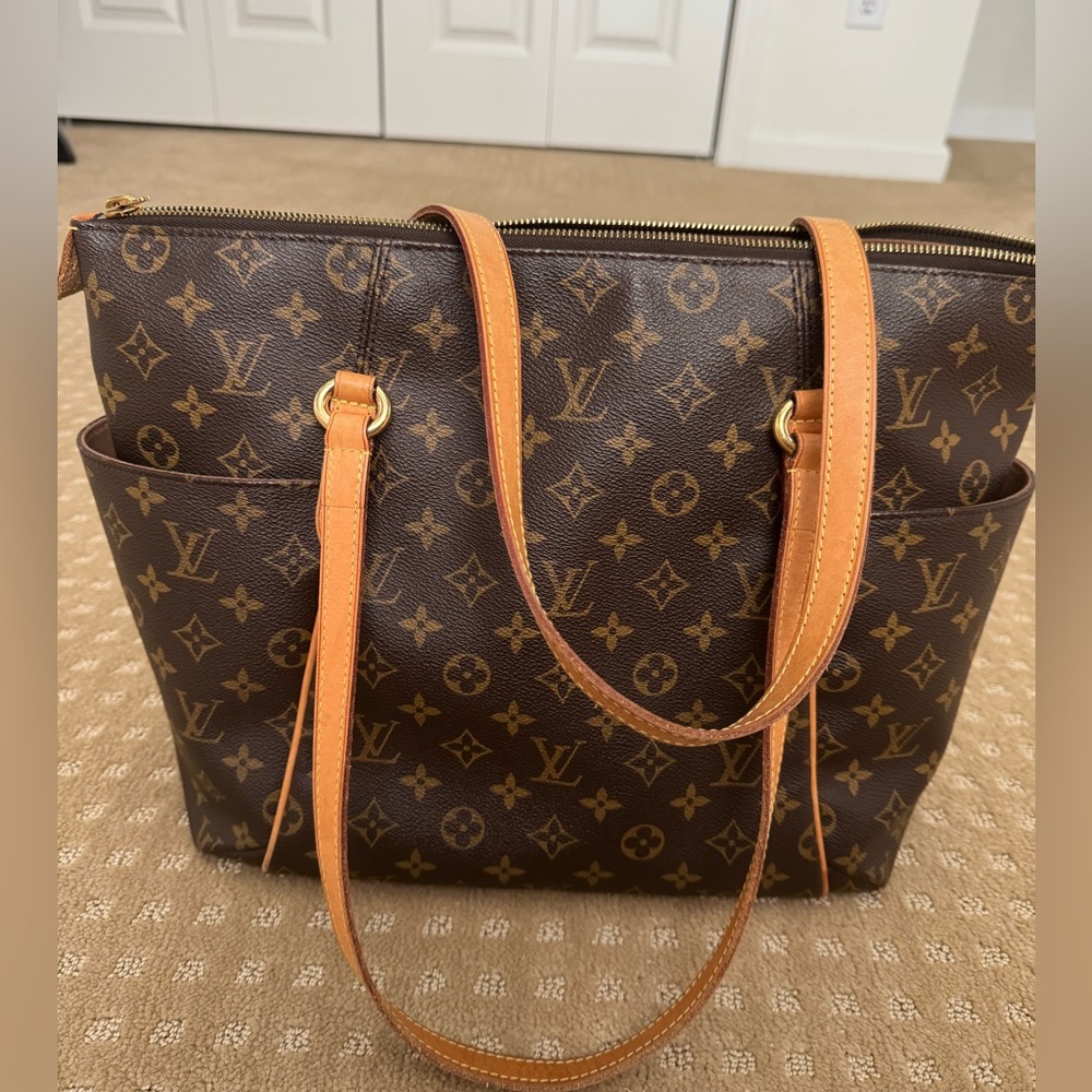 Louis Vuitton Totally MM